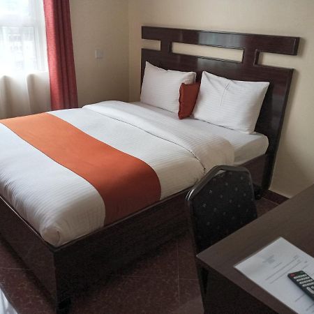 Claire De Lune Moonlight Hotel Nakuru Luaran gambar