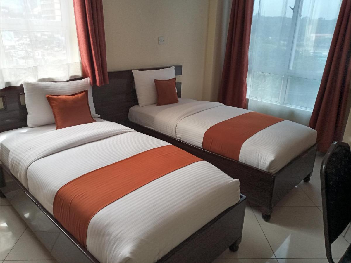 Claire De Lune Moonlight Hotel Nakuru Luaran gambar