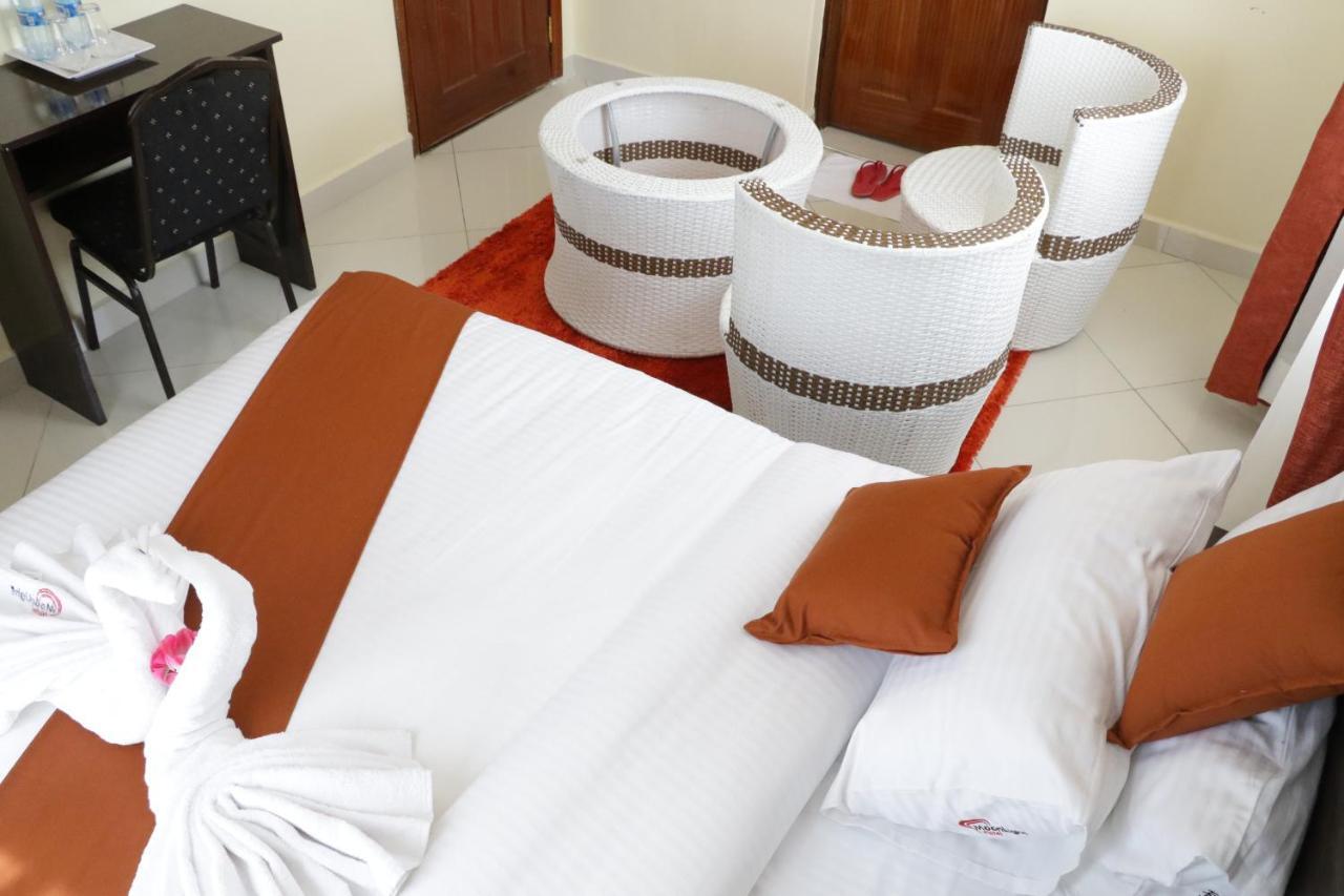 Claire De Lune Moonlight Hotel Nakuru Luaran gambar